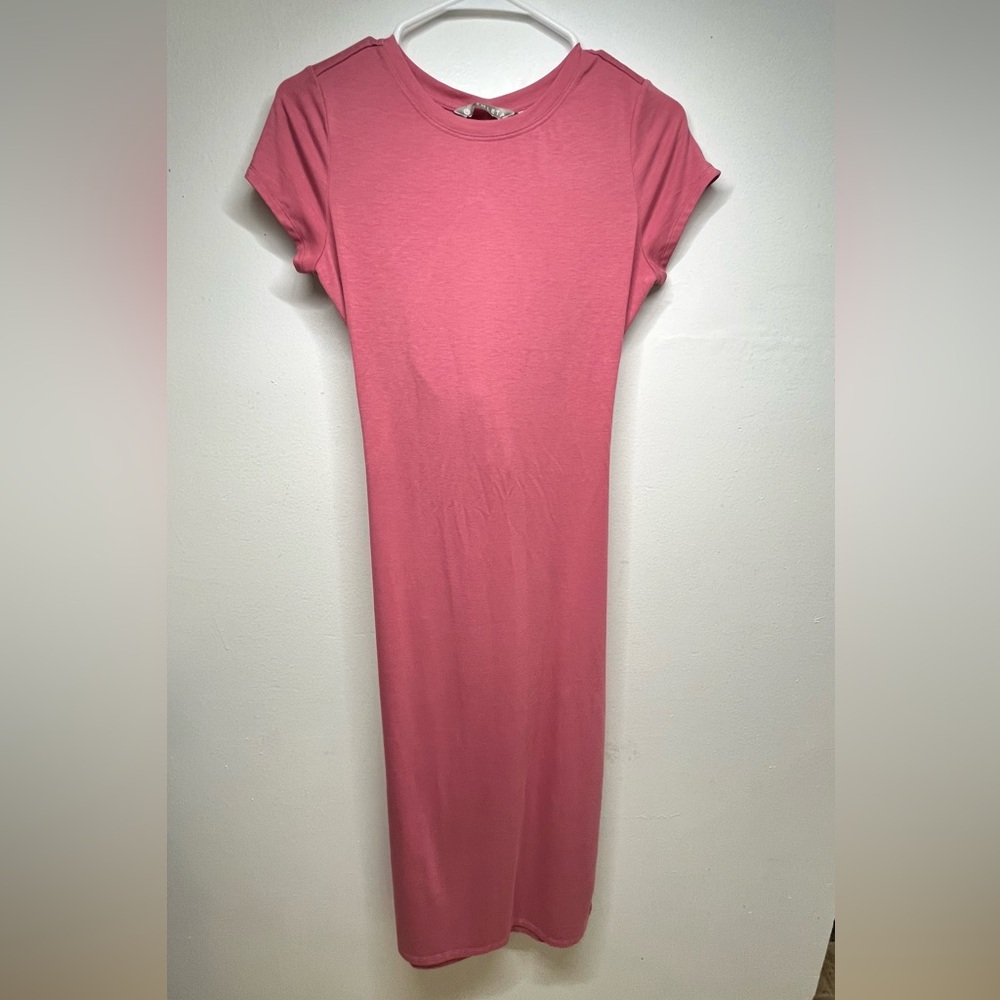 Athleta Pink Crew Neck Dolman Sleeve Midi Dress